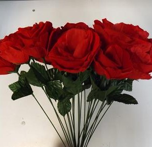 Роза одиночная бархатная с зеленью [31057]                            ОСТАТОК: 0шт.